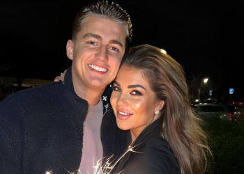 Mart Hoogkamer en Jennifer van Ooijen verwelkomen dochter, dit is haar naam