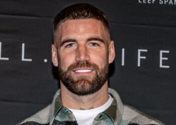 Lars Veldwijk deelt veel teveel op Instagram: “Wat een joekel is dat!”