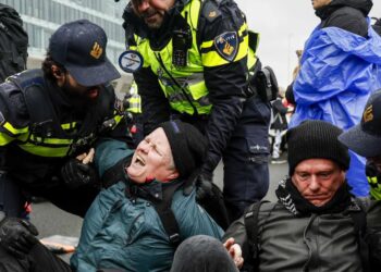 Nieuwe wetten tegen Extinction Rebellion demonstranten: “Het zijn relschoppers”