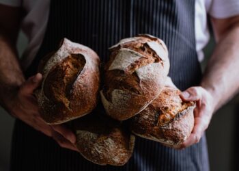 Waarom zuurdesembrood blijft winnen aan populariteit, maar is het wel gezond