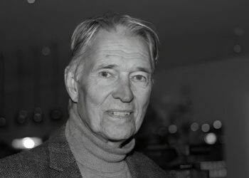 Televisie presentator Ron Brandsteder op 74-jarige leeftijd overleden