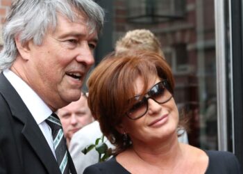 Weduwe van Ron Brandsteder slaat groot tv-eerbetoon af: ‘Dit wil ik niet!