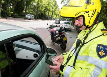 Nieuwe regels voor B-rijbewijs vanaf 1 juli 2025: Dit gaat er veranderen (ook als je ‘m al hebt)