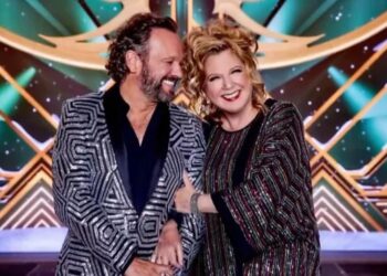 Carlo Boszhard in tranen na overlijden Loretta Schrijver: ‘Ze was de ster van de show’