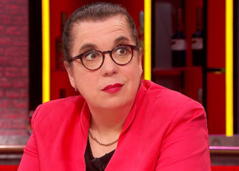 Francis van Broekhuizen kritisch op terugkeer van The Voice: “Ik vind het niet helemaal netjes”