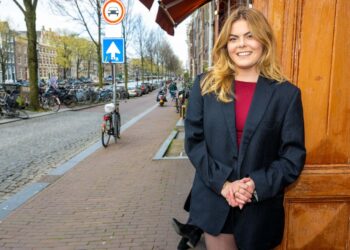 Eloise van Oranje uit frustratie over Amsterdam: ‘Ik haat de stad soms echt’