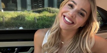 Emma Heesters deelt ontroerend eerbetoon aan haar moeder op Moederdag