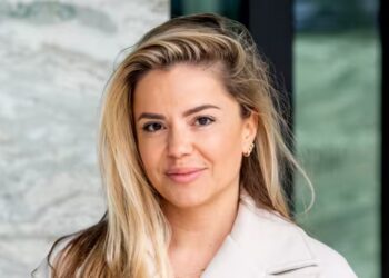 Yvonne Coldeweijer maakt opvallende comeback met nieuw programma op NET5