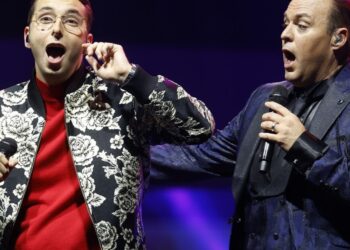 Dit is alles wat zoon Frans Bauer eist bij optredens: “Dit moet in kamer staan”