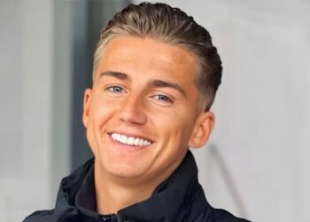 Mart Hoogkamer zet carrière plosteling op pauze