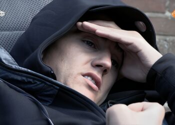 Mart Hoogkamer zet carrière plosteling op pauze