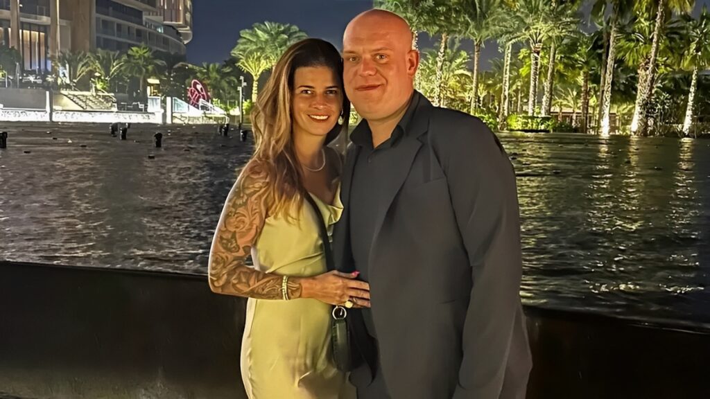Na de opvallende woorden van Michael van Gerwen over zijn scheiding komt Daphne met een verrassende reactie