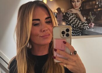 Monique Westenberg moet afscheid nemen van dierbare tijdens verblijf in New York..