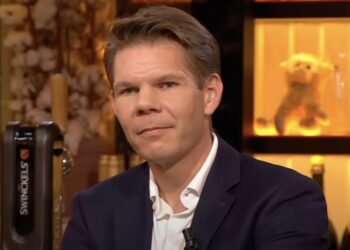 Felle ruzie tussen Olcay Gulsen en Victor Vlam in De Oranjezomer: “Jij bent een narcist!”