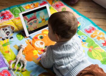 Experts slaan alarm over smartphone gebruik bij kinderen: “Ouders jullie zijn gewaarschuwd”