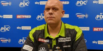 Michael van Gerwen deelt hartverscheurend nieuws: “Geopereerd voor behandeling kanker”