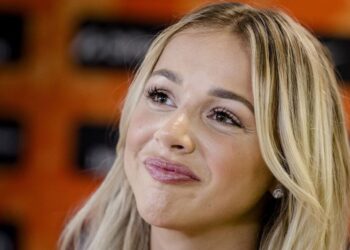 Emma Heestert probeert het leven weer op te pakken na zware kankerbehandeling:  ‘Extreme moeheid’