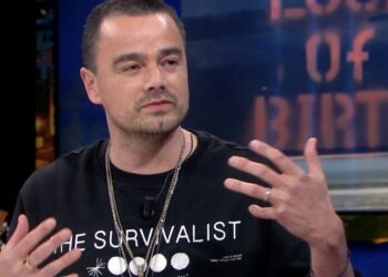 RTL 4 trekt duidelijke grens voor Dinand Woesthoff: geen Palestina vlag bij The Voice