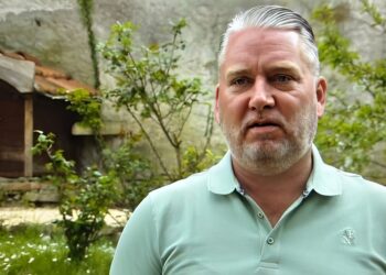 Bart uit B&B Vol Liefde doet emotionele onthulling over breuk met Eveline