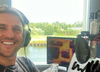 Diepe zorgen binnen familie: Jakob ziet broer Martijn Krabbé worstelen met ziekte