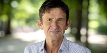 Bekende gezichten slaan alarm na harde NPO klap: meerdere geliefde titels verdwijnen