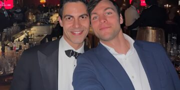 Verloofde van Rob Jetten verovert Thaise media met bijzondere tatoeage