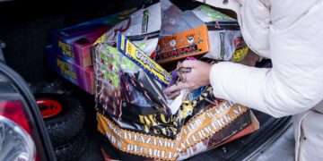 Dit is hoe je vuurwerkschade aan jouw auto kunt voorkomen