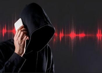 Zeg dit woord nóóit tegen onbekende bellers (en zo voorkom je AI Voice Cloning)