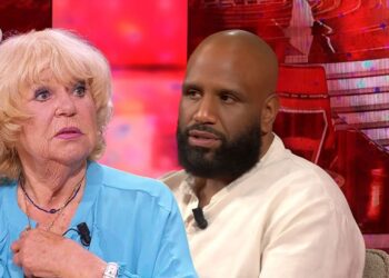 Willie Wartaal haalt keihard uit naar Tineke de Nooij