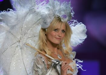 Nederlandse topmodel Yfke Sturm duikt op in Epstein documenten