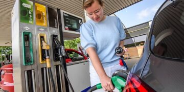 Betaal geen €2,60 per liter: hier kun je deze week het goedkoopst tanken in jouw provincie