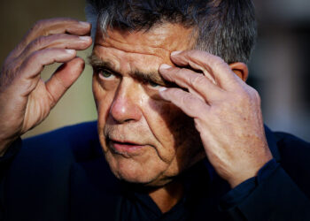 Hartverscheurend: tienerzoon slaat alarm over de situatie van zijn vader Emile Ratelband