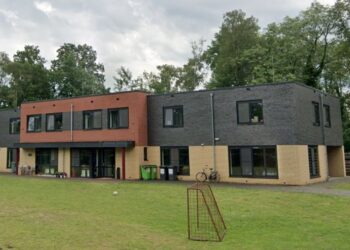 Grote financiële meevaller voor omwonenden azc Lochem en het bedrag dat ze krijgen verbaast velen