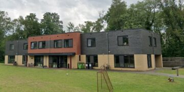 Grote financiële meevaller voor omwonenden azc Lochem en het bedrag dat ze krijgen verbaast velen