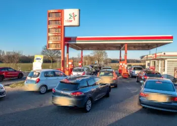 LET OP: Belastingdienst niet blij met tanken over de grens en komt met deze maatregelen