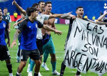 Argentinië hangt zware FIFA-straf boven het hoofd na opvallend spandoek richting Engeland