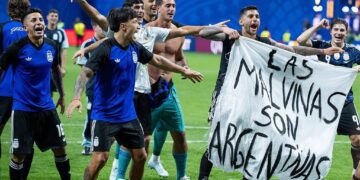Argentinië hangt zware FIFA-straf boven het hoofd na opvallend spandoek richting Engeland