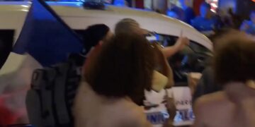 Complete chaos in meerdere Europese steden na WK-duel Marokko-Frankrijk en de politie kon amper aan