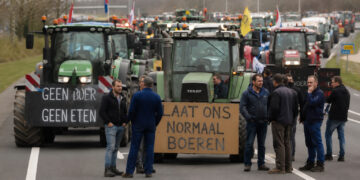 Boeren pikken het niet langer en gaan opnieuw de strijd aan met het kabinet