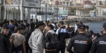 Opvallend besluit van Spanje na massale toestroom in Ceuta roept nieuwe vragen op