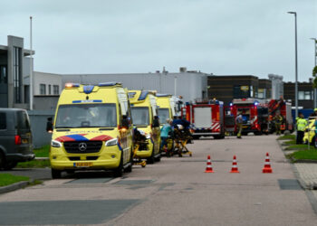 Drama in Zwaag: persoon overleden na incident met gevaarlijke stof en hulpdiensten waren machteloos