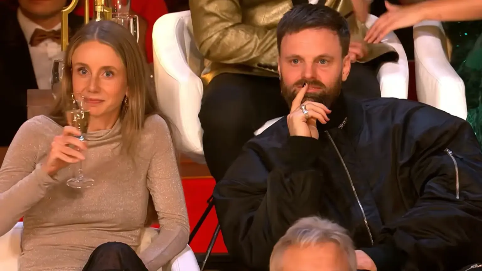 Kijkers ergeren zich massaal aan Tim Hofman tijdens Televizier-Ring Gala