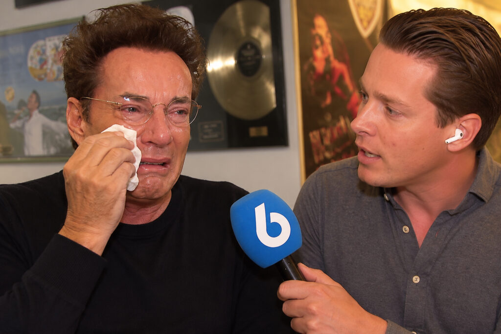 “Dan is er iets aan de hand”, wat speelt er écht achter het Toppers-vertrek van Gerard Joling?