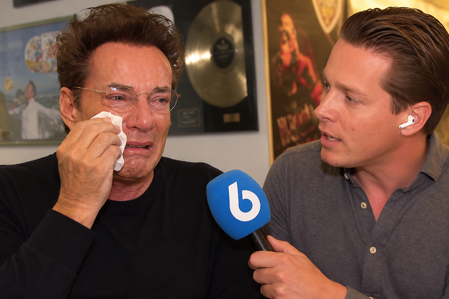 “Dan is er iets aan de hand”, wat speelt er écht achter het Toppers-vertrek van Gerard Joling?